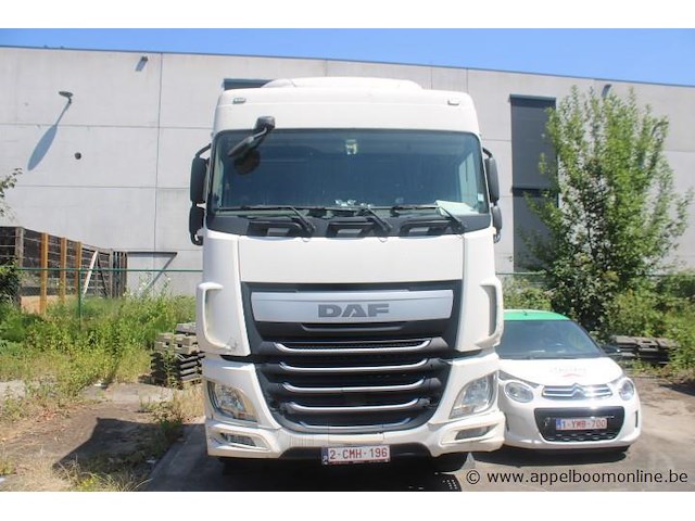 Trekker daf, xf 480, geen boorddocumenten, geen sleutels, kilometerstand ngk, koper ontvangt een attest van verlies van de boorddocumenten van de gerechtsdeurwaarder - afbeelding 2 van  6