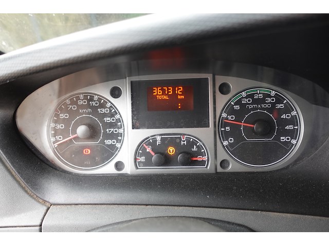 Trekker iveco daily - afbeelding 2 van  24