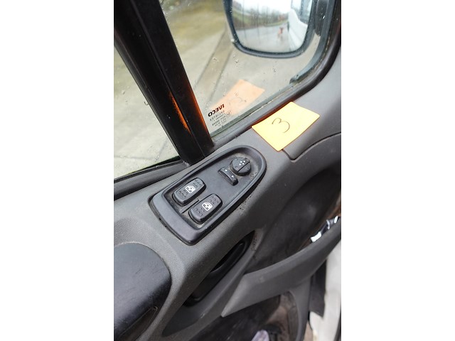 Trekker iveco daily - afbeelding 3 van  24