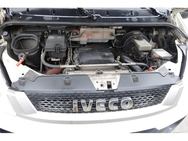 Trekker iveco daily - afbeelding 8 van  24