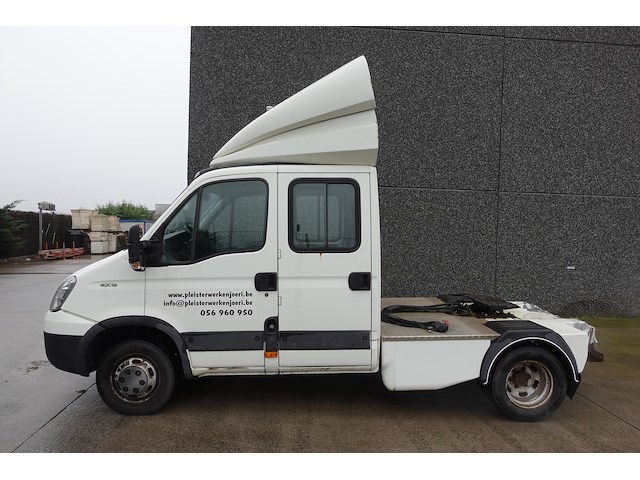 Trekker iveco daily - afbeelding 1 van  24