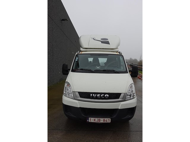 Trekker iveco daily - afbeelding 12 van  24