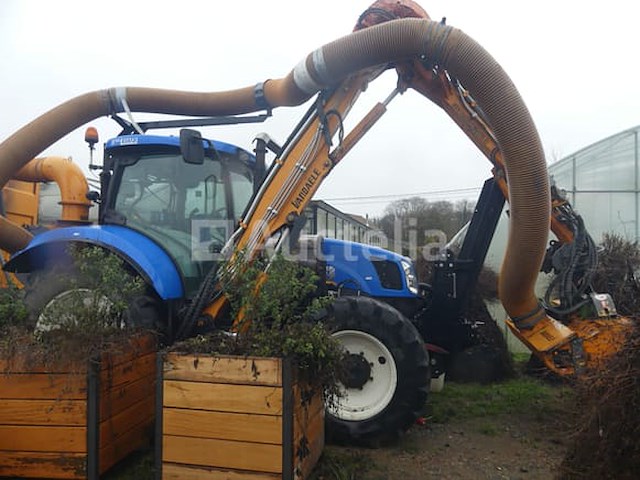 Trekker + maaiarm + aanhanger new holland t6.155 - afbeelding 2 van  51