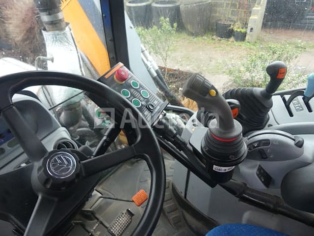 Trekker + maaiarm + aanhanger new holland t6.155 - afbeelding 38 van  51