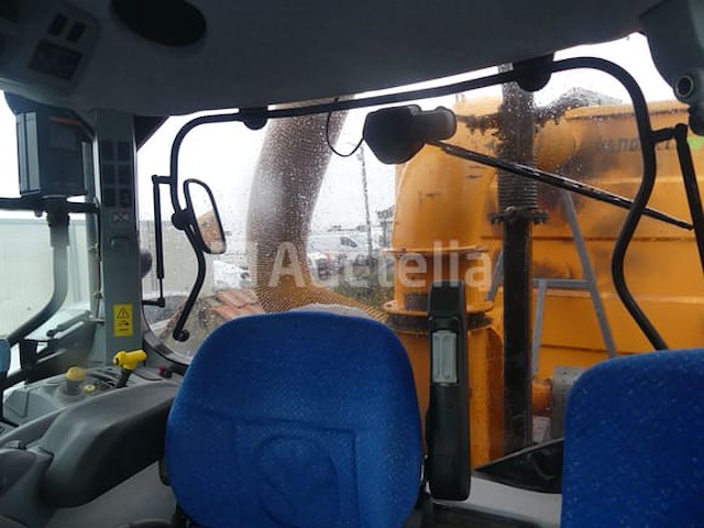 Trekker + maaiarm + aanhanger new holland t6.155 - afbeelding 34 van  51