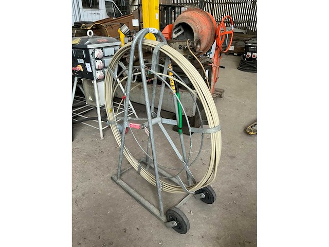 Trekveer op afroller - afbeelding 2 van  5