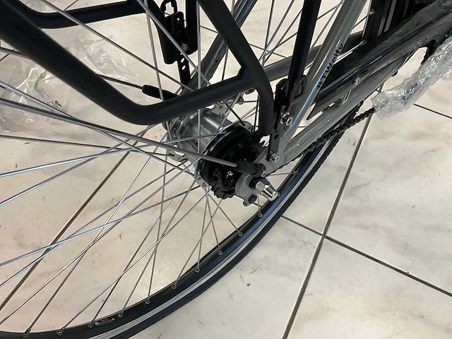 Tretwerk cloud pro e citybike 28" - afbeelding 2 van  4