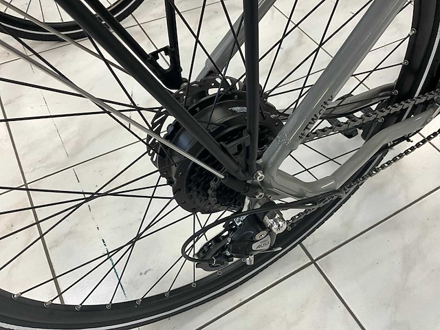 Tretwerk seville 5.0 tw city elektrische fiets ongebruikt (2x) - afbeelding 4 van  8