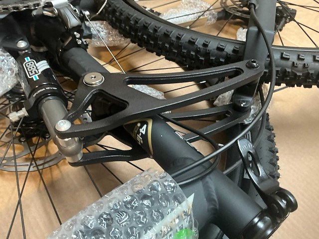 Tretwerk smasher 28” mountainbike ongebruikt - afbeelding 5 van  8