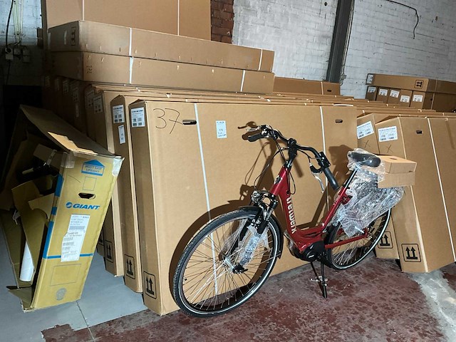 Tretwerk stella 28" queens red (4x) - afbeelding 2 van  6