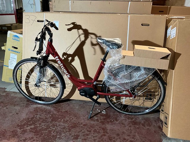 Tretwerk stella 28" queens red (6x) - afbeelding 1 van  6