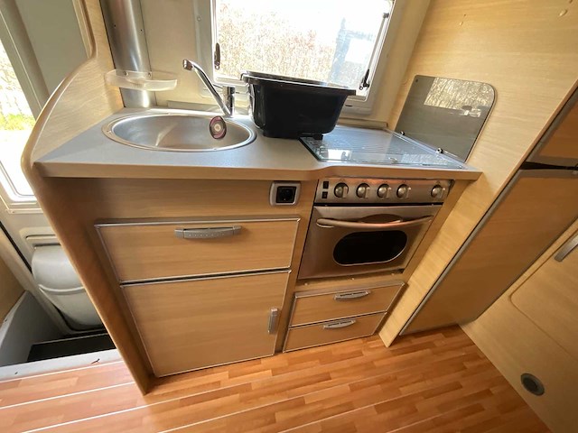 Trigano roller team granduca gt motorhome - afbeelding 22 van  54