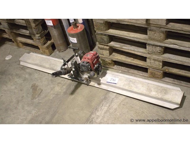 Trilbalk vv honda motor gx 2,5 - afbeelding 1 van  2