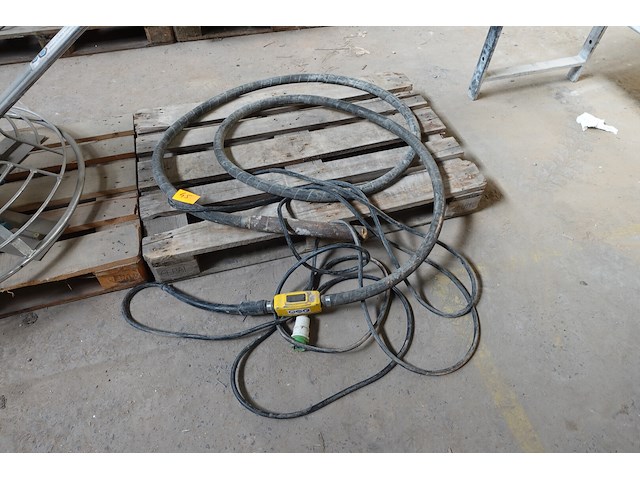 Trilnaald enar - afbeelding 1 van  3