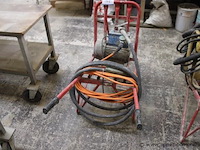 Trilnaaldinstallatie - afbeelding 1 van  3