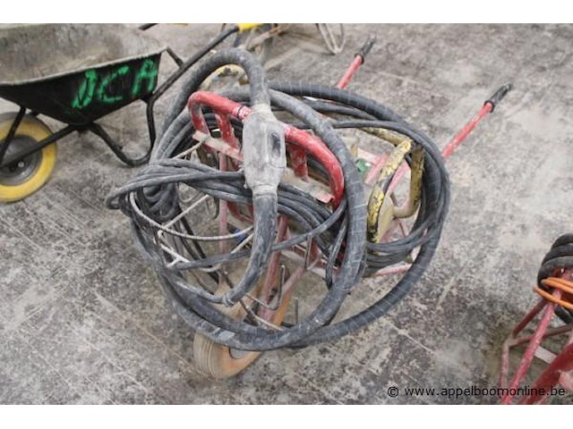 Trilnaaldinstallatie - afbeelding 3 van  3