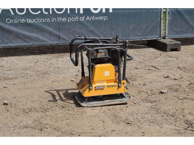 Trilplaat lumag rp-1100pro benzine 4.8kw 2021 - afbeelding 1 van  1