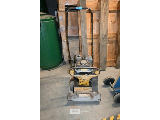 Trilplaat met honda motor - afbeelding 2 van  5