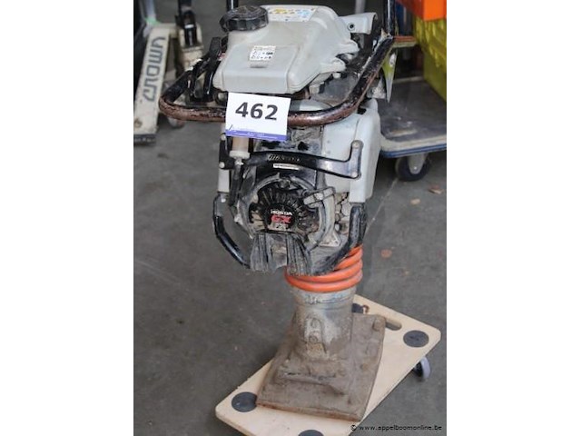 Trilplaat mikasa aangedreven door honda gx100, werking niet gekend - afbeelding 1 van  4