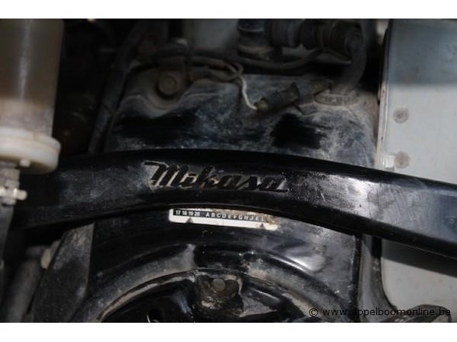 Trilplaat mikasa aangedreven door honda gx100, werking niet gekend - afbeelding 2 van  4