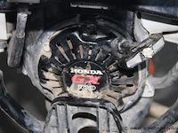 Trilplaat mikasa aangedreven door honda gx100, werking niet gekend - afbeelding 3 van  4