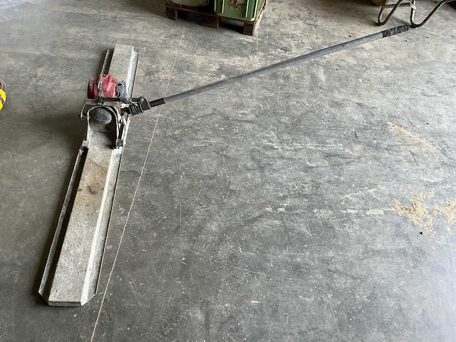 Trilspaan overige beton toebehoren - afbeelding 2 van  3