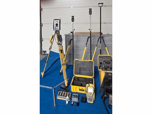 Trimble total station 930 + toebehoren - afbeelding 12 van  24