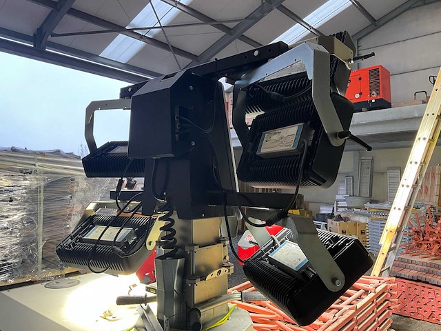 Trime x-rent lichtmast - afbeelding 3 van  21