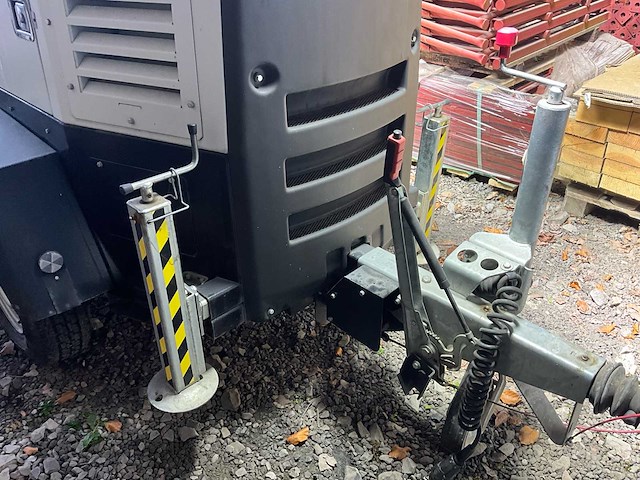 Trime x-rent lichtmast - afbeelding 8 van  21