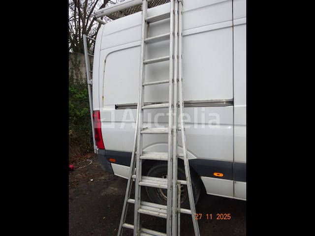 Triple scale - afbeelding 1 van  1