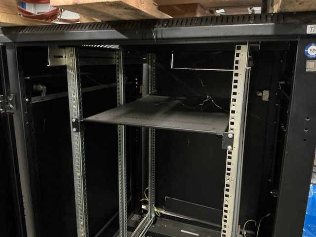 Triton serverkast - afbeelding 3 van  6