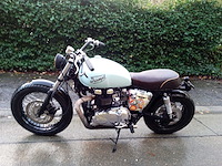 Triumph - bonneville t 100 cafe racer - motorfiets - afbeelding 7 van  11