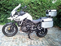 Triumph - explorer xrt 1200 - motorfiets - afbeelding 6 van  13