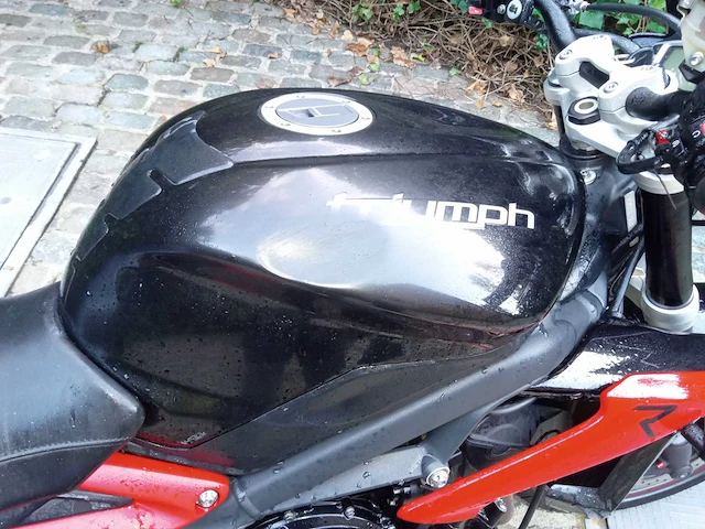 Triumph - street triple r 675 - motorfiets - afbeelding 2 van  9