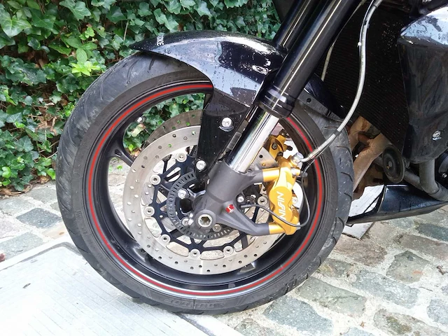 Triumph - street triple r 675 - motorfiets - afbeelding 6 van  9
