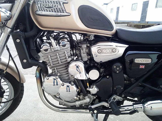 Triumph - thunderbird - motorfiets - afbeelding 2 van  11