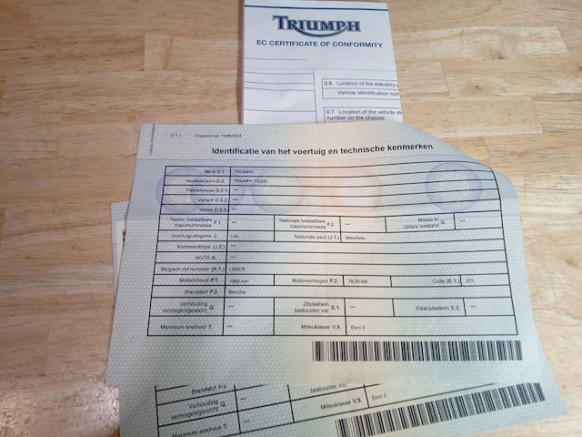 Triumph - tiger 1050 - motorfiets - afbeelding 10 van  10