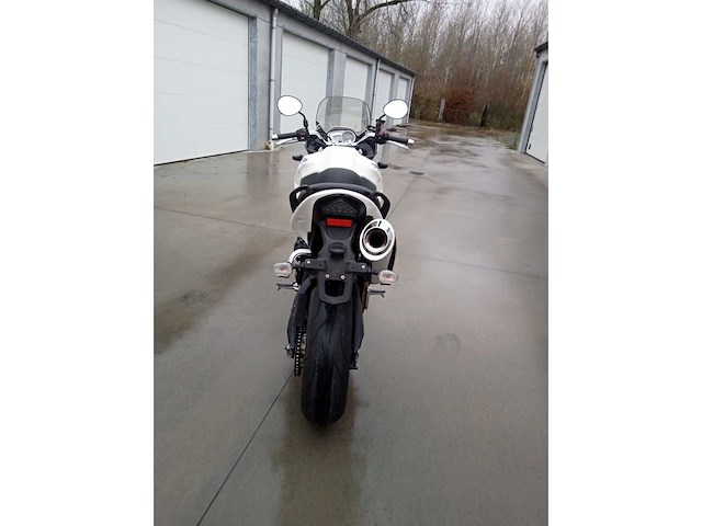 Triumph - tiger 1050 - motorfiets - afbeelding 8 van  10