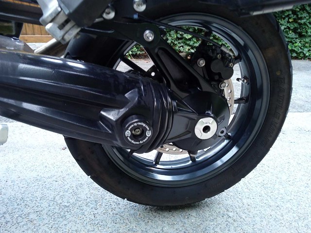 Triumph - tiger 1200 explorer - motorfiets - afbeelding 7 van  11