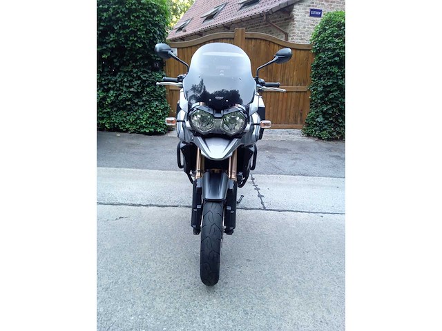 Triumph - tiger 1200 explorer - motorfiets - afbeelding 9 van  11