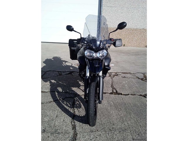 Triumph - tiger 800 xc - motorfiets - afbeelding 2 van  3