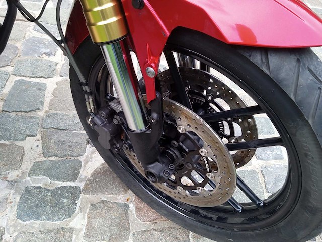 Triumph - tiger xrt - motorfiets - afbeelding 9 van  11