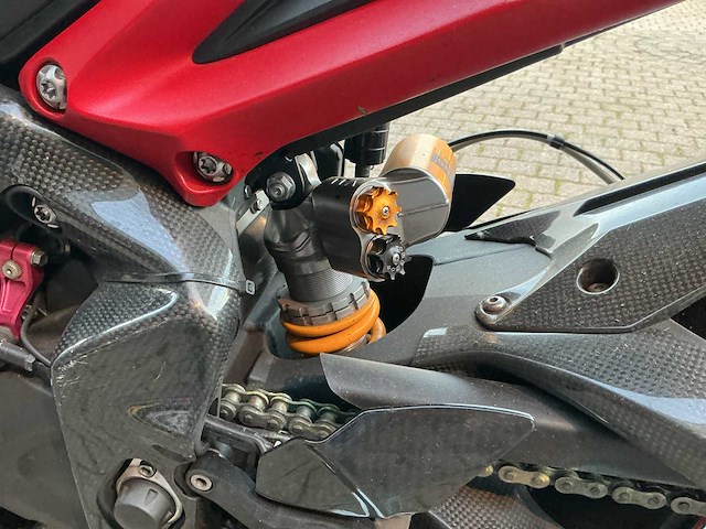 Triumph daytona 675 r circuit race motor,max speed 242 km/u - afbeelding 4 van  11