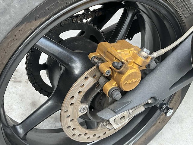 Triumph streettriple motor - afbeelding 8 van  14
