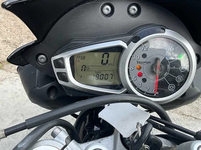 Triumph streettriple motor - afbeelding 36 van  38