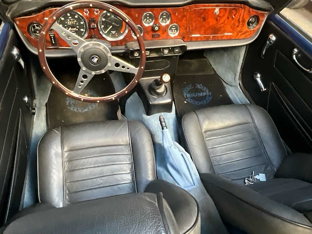 Triumph tr6 oldtimer - afbeelding 5 van  17