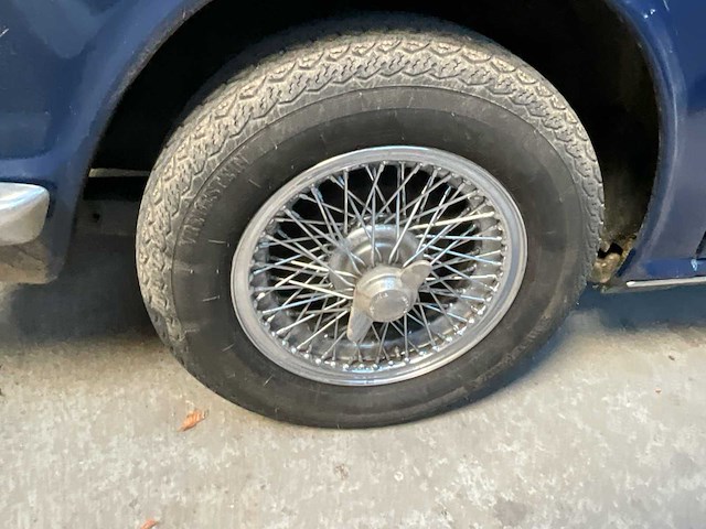 Triumph tr6 oldtimer - afbeelding 8 van  17