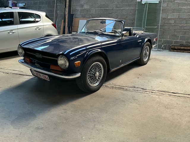 Triumph tr6 oldtimer - afbeelding 1 van  17