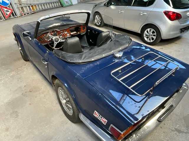 Triumph tr6 oldtimer - afbeelding 2 van  20