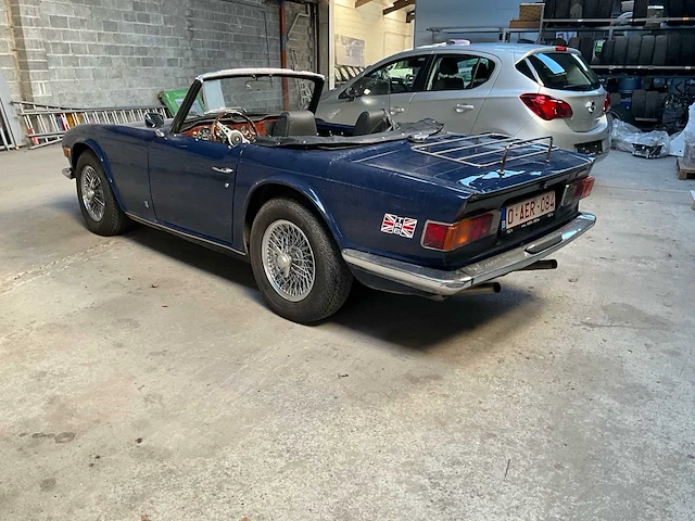 Triumph tr6 oldtimer - afbeelding 14 van  20